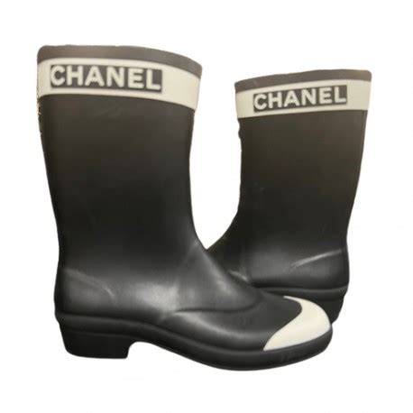 bottes pluie chanel|chanel souliers catalogue.